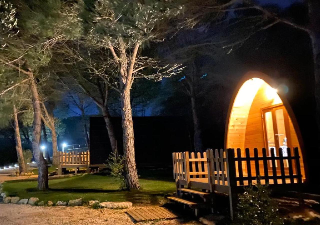 ホテル Glamping シントラ エクステリア 写真