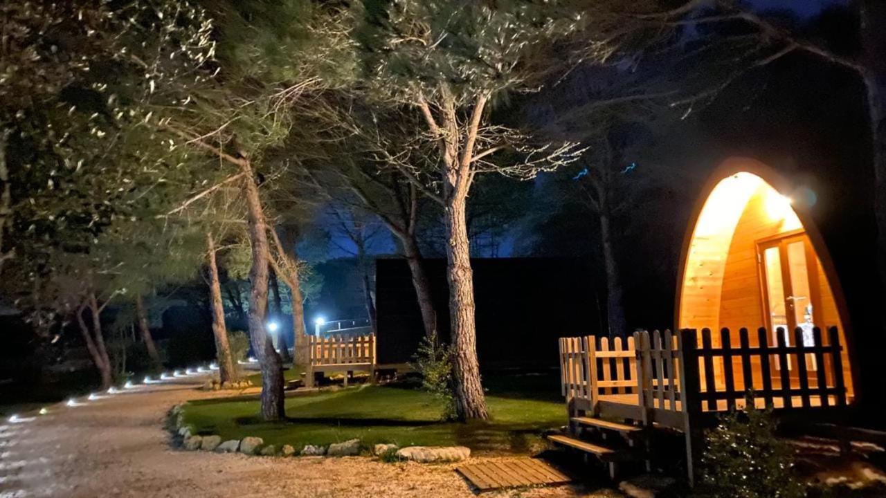 ホテル Glamping シントラ エクステリア 写真